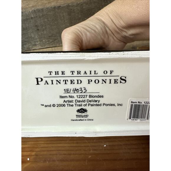 The Trail of Painted Ponies BLONDES #12227 1E/ 4033 In Box - Picture 6 of 8